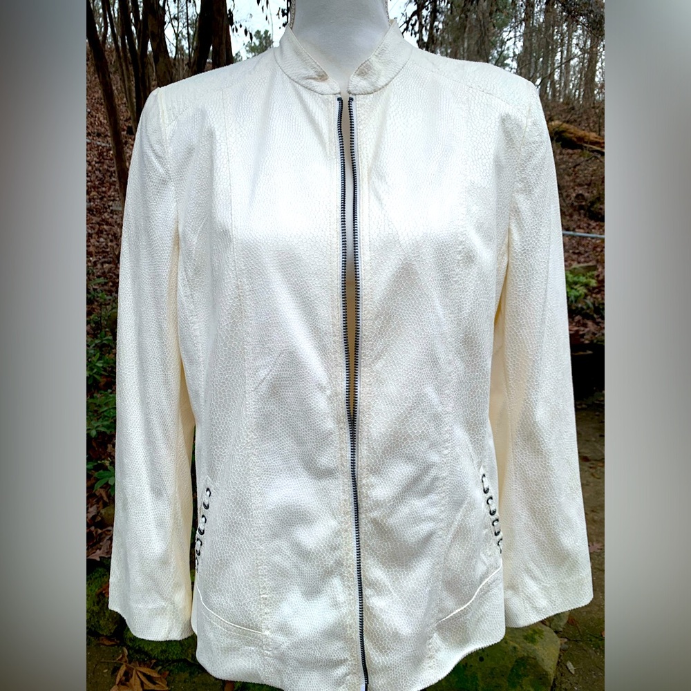 Tan—Jay brand like new suede feel off white jacket